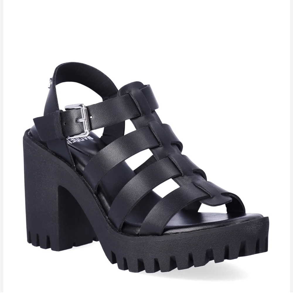 ID Required Spencer platform sandals vegan leather chunky shoes 7M fits 7-7.5